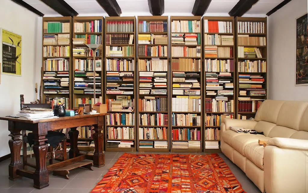 Country house Casa Dell'Editore - Books & Breakfast Guest House Rimini