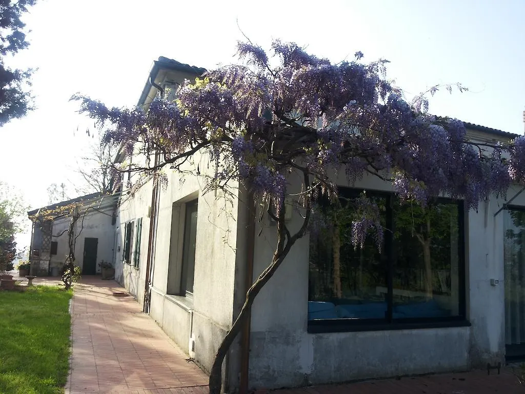 Country house Casa Dell'Editore - Books & Breakfast Guest House Rimini